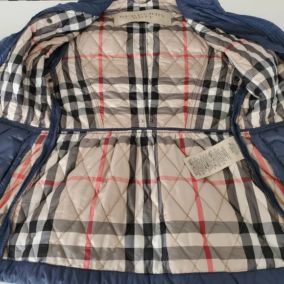 Burberry Short Finsbridge Quilted Jacket